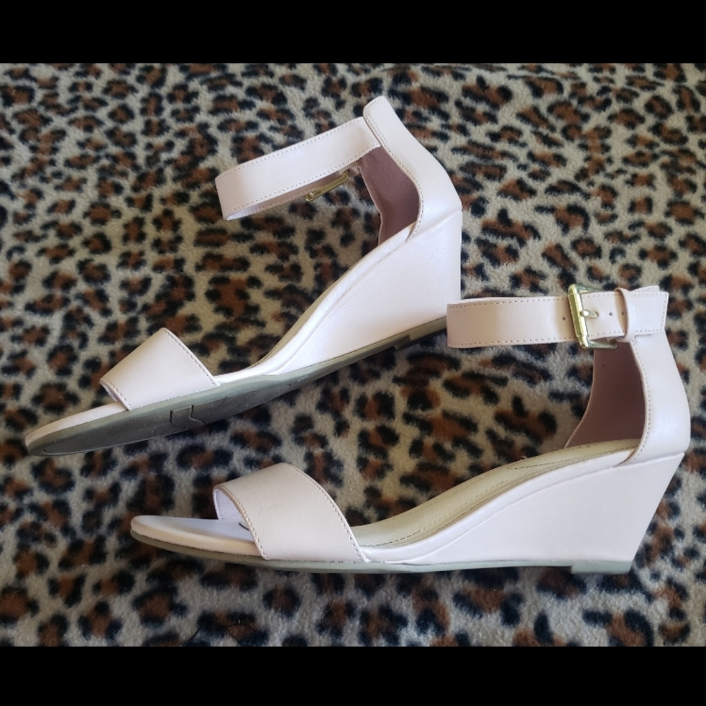Soft pink cream rose strappy wedge